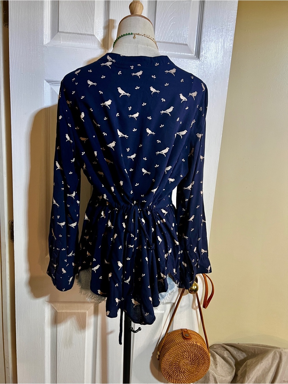 ModCloth Wms Navy Ivory Bird Print Peplum Pleated Tie Back Whimsical Top 1X